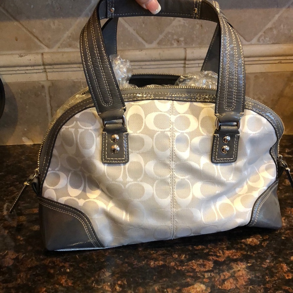 Coach silver white gray handbag New - Picture 3 of 11